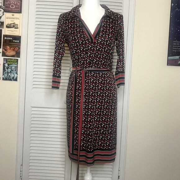 Mlle Gabrielle Dresses & Skirts - MLLE Gabrielle Pullover Shirtdress - Medium